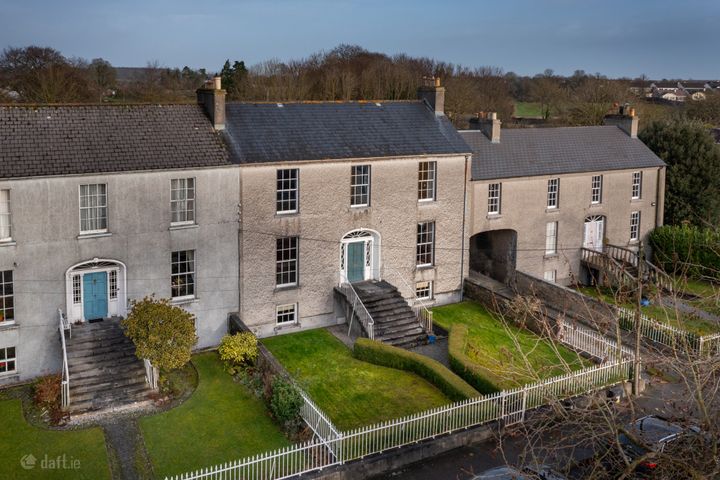 4 John's Mall, Birr, Co Offaly, R42V045
