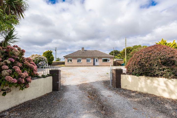 Hawthorn, Churchtown South, Cloyne, Co. Cork, P25V189