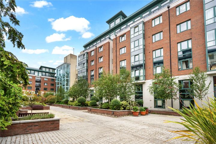 67 Adelaide Square, Whitefriar Square, Dublin 8, D08E0P1