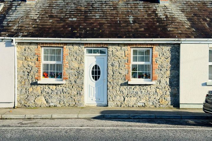 11 U.D.C. Cottages, Clonmel Road, Tipperary Town, Co. Tipperary, E34HX51
