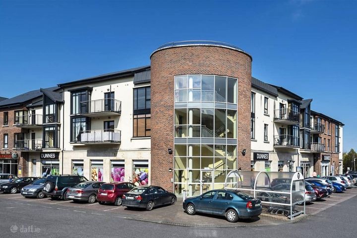 Slade Castle Court, Saggart, Dublin 24