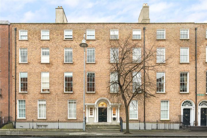 Apartment 2, 18-21 Mount St Lower, Dublin 2, D02, D02KN34