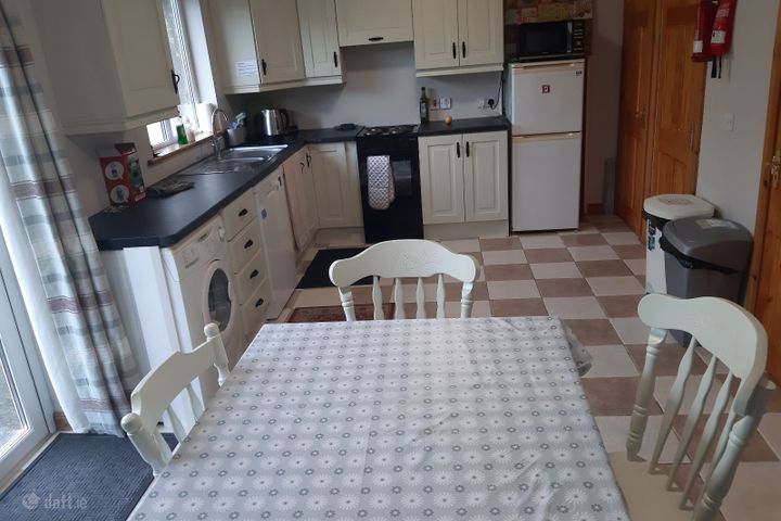 2 Sprackburn Drive, Letterkenny, Co. Donegal