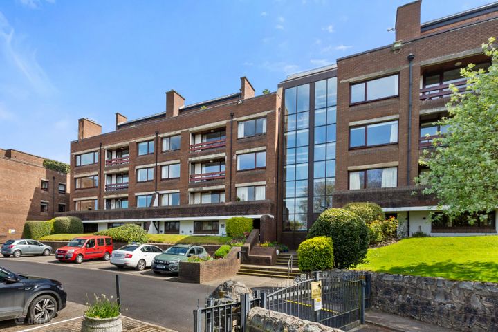 28 Killiney Hill Park, Killiney Hill Road, Killiney, Co. Dublin