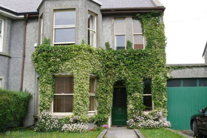 Lenaboy Park, Salthill, Co. Galway