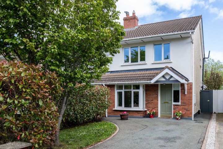 12 Glencairn Grove, The Gallops, Leopardstown, Co. Dublin, D18P7A4