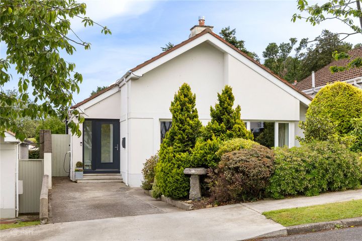 9 Sycamore Walk, The Park, Dublin 18, D18R3K7