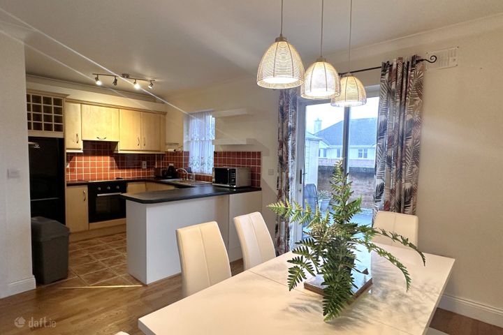  8, An Logan, Western Distributor Road, Clybaun, Co. Galway