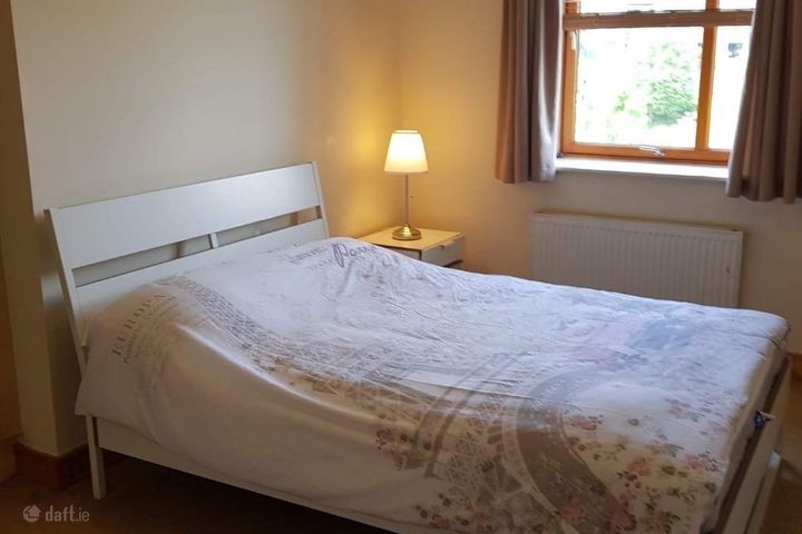 1h Belarmine Drive, Stepaside, Dublin 18