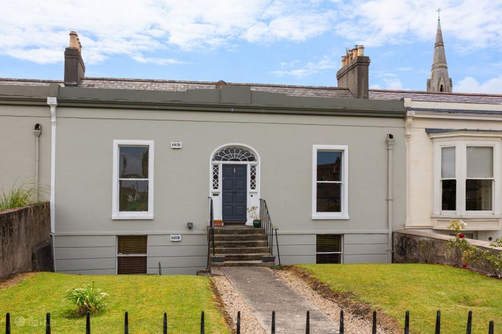 12 Monkstown Crescent, Monkstown, Co Dublin, Dublin