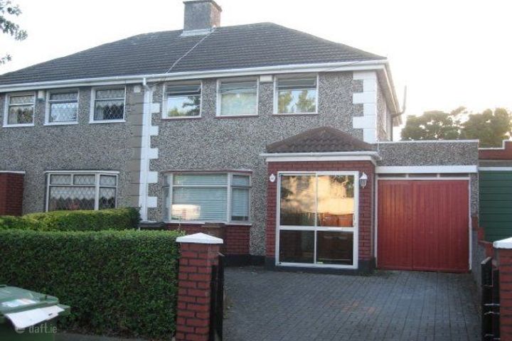 Shanowen Avenue,Dublin 9: RENT INCLUDES BILLS , Whitehall, Dublin 9