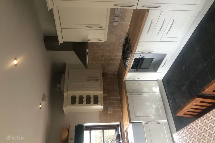 42 Sarsfield Street, Sallynoggin, Co. Dublin