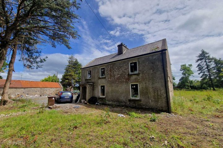 Cloonkeehan West, Ballinlough, Ballinlough, Co. Roscommon, F45T254