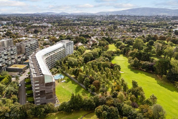 Penthouse, 177 The Links, Elmpark Green, Merrion Road, Dublin 4, D04FW21