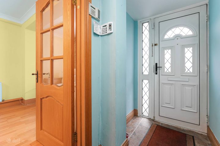 9 Ballygall Crescent, Finglas, Dublin 11 - Photo 3