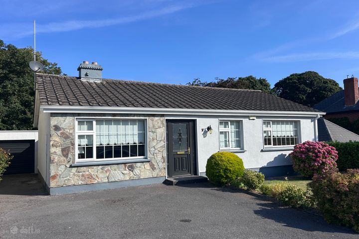 Ardlee, 7 Deerpark Gardens, Cashel, Co. Tipperary, E25 HY11