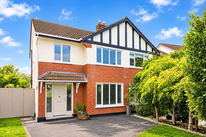 16 Glencairn Green, The Gallops, Leopardstown, Dublin 18, D18P6F6