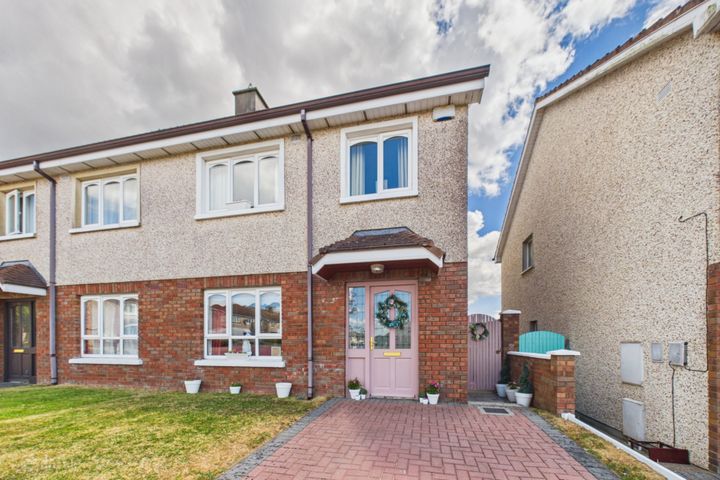 93 Meadowbank, Baile na NDeise, Waterford, X91WCX6