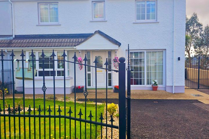 51 Solomon'S Court, Letterkenny, Letterkenny, Co. Donegal, F92V8D8