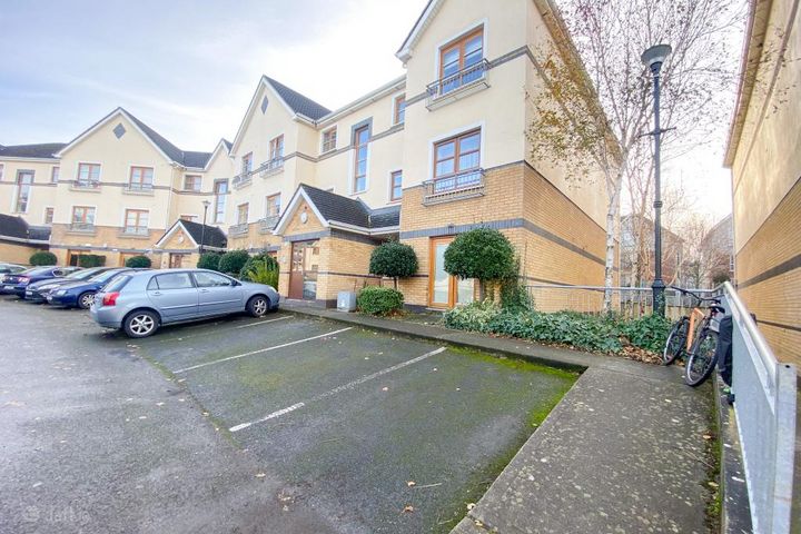 Marlfield Close, Kiltipper, Dublin 24