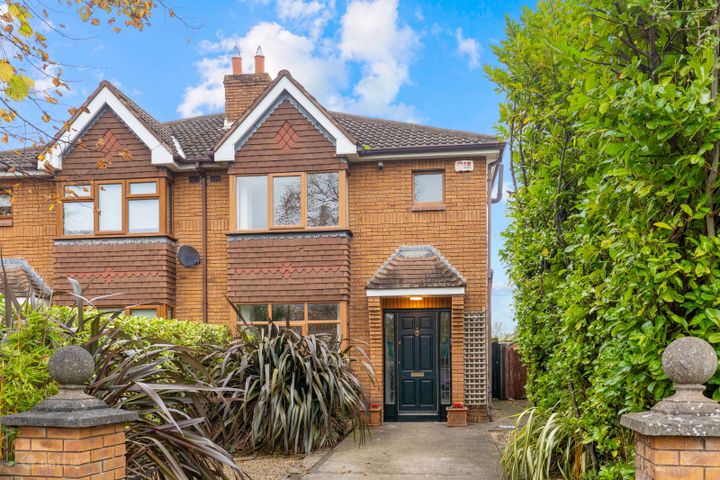 10 Glenbourne View, Leopardstown Valley, Leopardstown, Dublin 18, D18V8X4