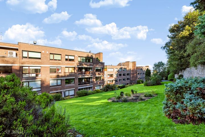 Apartment 15, Killiney Hill Park Apartments, Killiney Hill Road, Killiney, Co. Dublin, A96H7F2