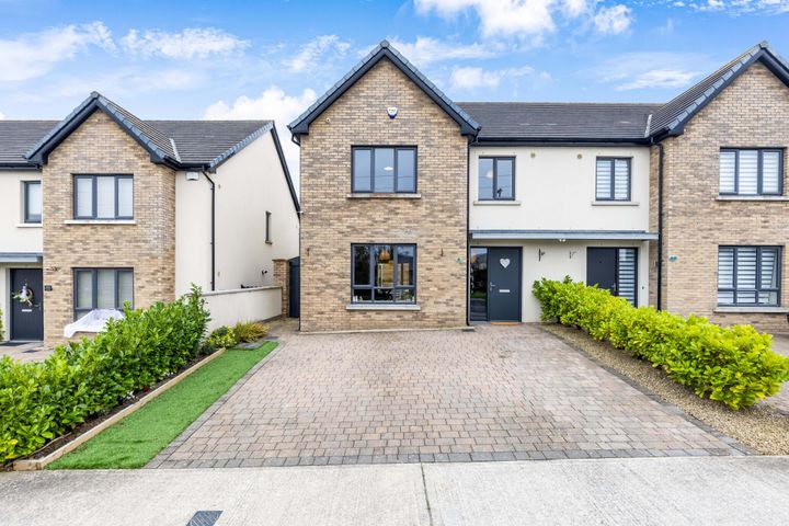 8 Cluain Adain Lawn, Clonmagadden, Navan, Co Meath, C15HN2X