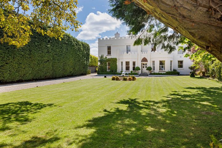 'the Castle', Claremont Rd, Foxrock, Dublin 18, Dublin