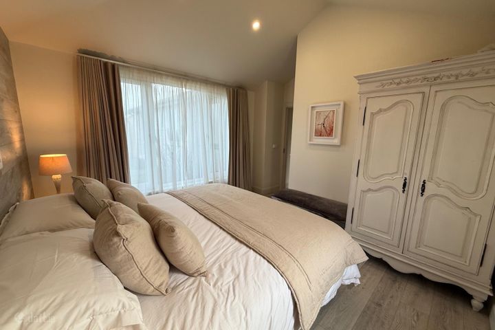 3 Strand Court, Walsheslough, Rosslare Strand, Co. Wexford