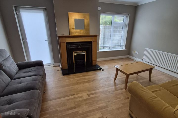 17 Clonlea, Mount Oval Village, Rochestown, Co. Cork