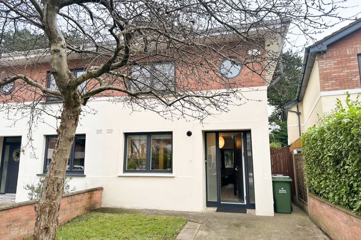 Silver Pines, Stillorgan, Foxrock, Dublin 18