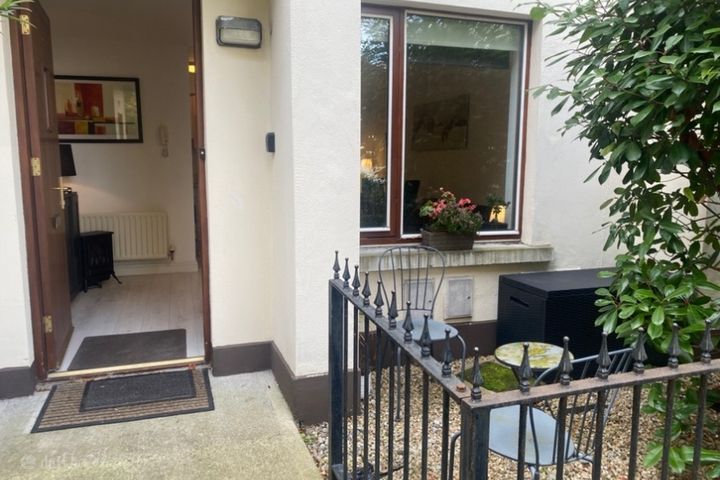 long lane, portobello , Dublin 8