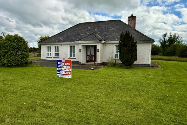 Creevy Crossroads, Lisacul, Ballaghadereen, Roscommon