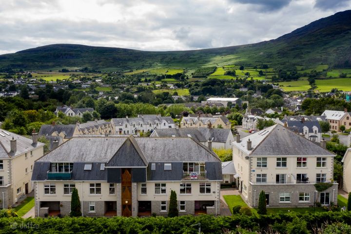 8 Cairlinn, Ghan Road, Carlingford, Co. Louth, A91F4EE