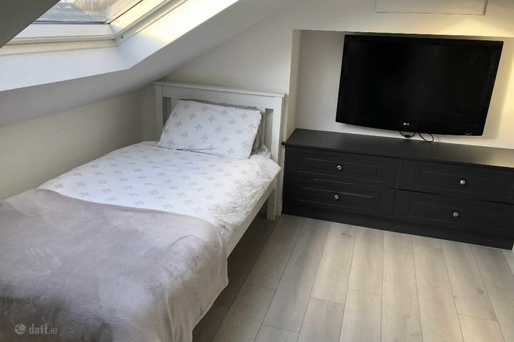 Blackthorn Ave, Sandyford, Dublin 18