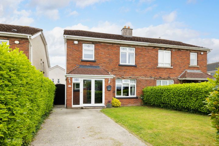 27 Tullyhall Green, Lucan, Lucan, Co. Dublin, K78E2C0