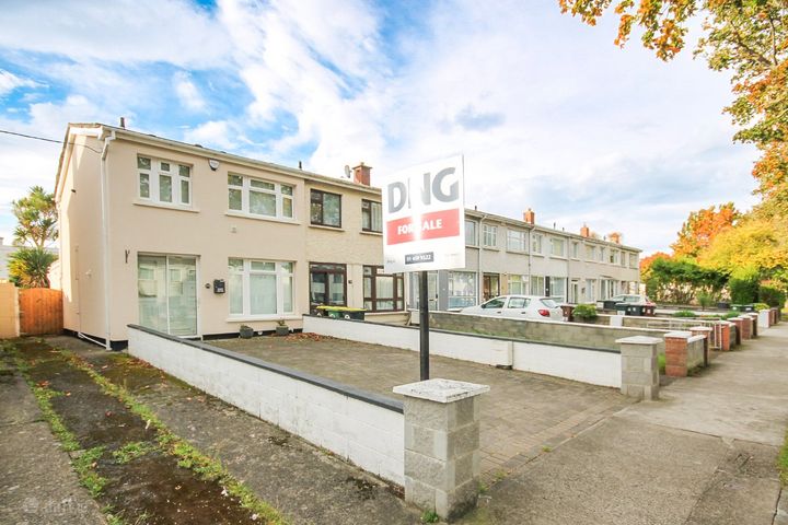 74 The Crescent, Millbrook Lawns, Tallaght, Dublin 24, D24V2TR
