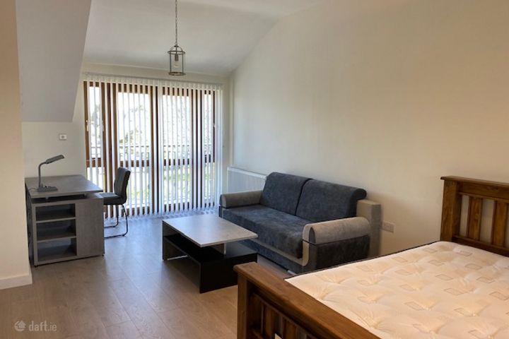 7 Curraheen, St Nessans Rd, Raheen, Co. Limerick