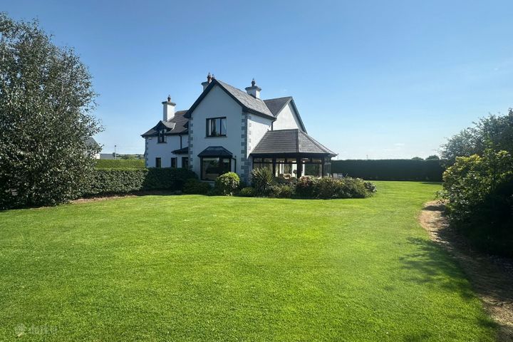 Grove Lodge, Curragh Road, Kanturk, Co. Cork, P51T251