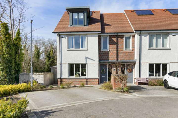 19 Brighton Wood, Brighton Road, Foxrock, Dublin