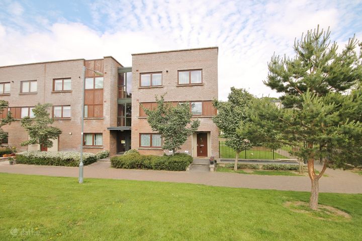 50 Stratton Grove, Adamstown, Lucan, Co Dublin, K78H8K9