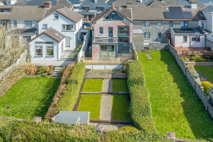 77 Father Burke Road, The Claddagh, Galway, Claddagh, Co. Galway, H91HRR2