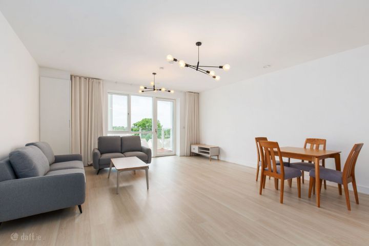 Crofton Hall, Castleknock, Dublin 15