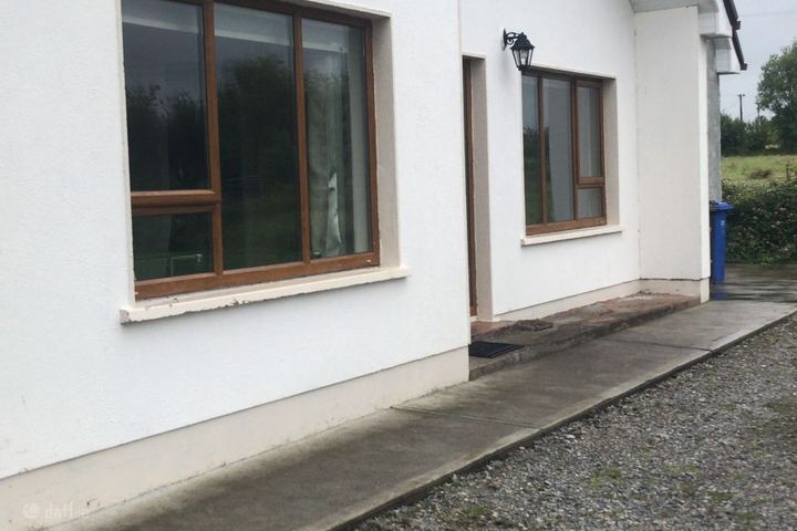Cloonshecahill, New Inn, Ballinasloe, Attymon, Co. Galway