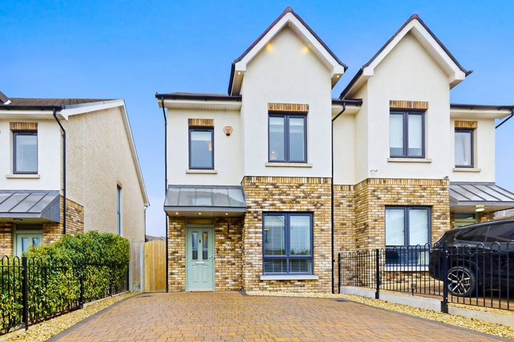 8 The Drive, Miller'S Glen, Swords, Co. Dublin, K67T4A3