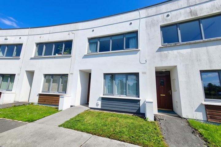 26 Corran Riada, Monksland, Athlone, Co. Roscommon