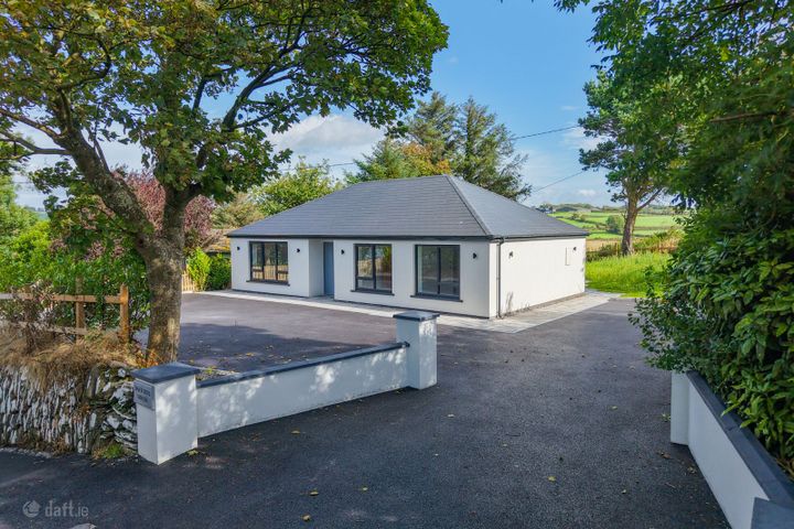 Daffodil House, Ahidelake, Middle Ring, Clonakilty, Co. Cork, P85CC85