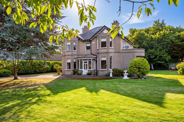 Corona, 139 Dublin Road, Sutton, Dublin 13, D13P2C8
