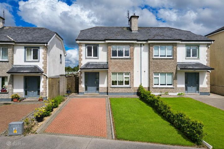 27 Parklands, Tubbercurry, Co. Sligo, F91Y13R