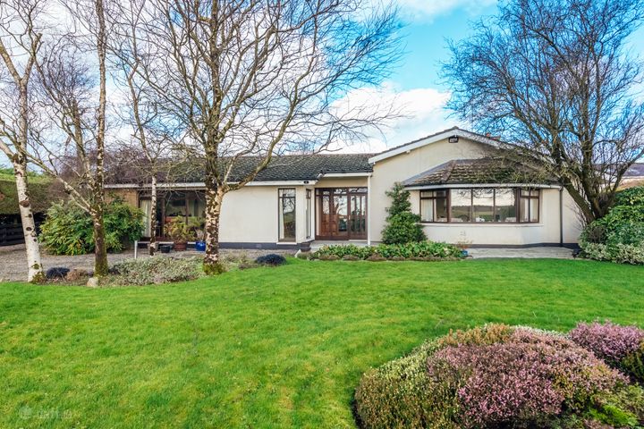 Anglesey Lodge, Pollardstown, The Curragh, Kildare